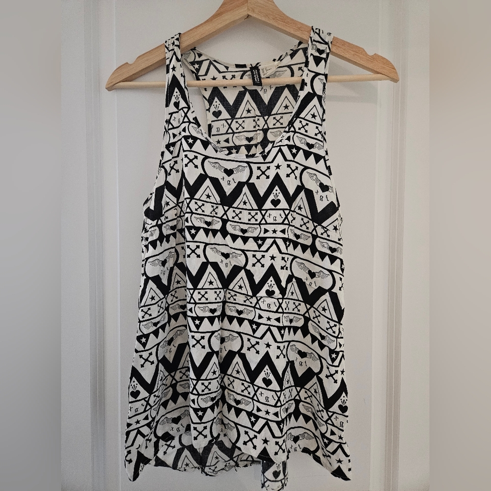 H&M | Black and White Tank Top